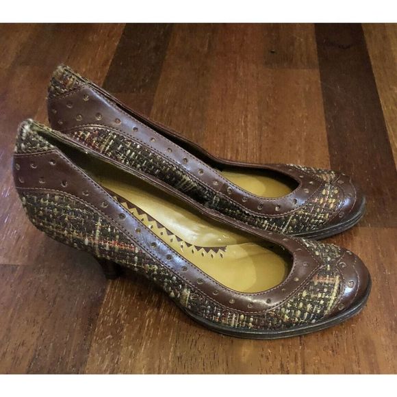 Women’s Vince Camuto Fabric Tweed Brown Tweed/Leather Kitten Heels Casual 6.5M - Picture 3 of 9